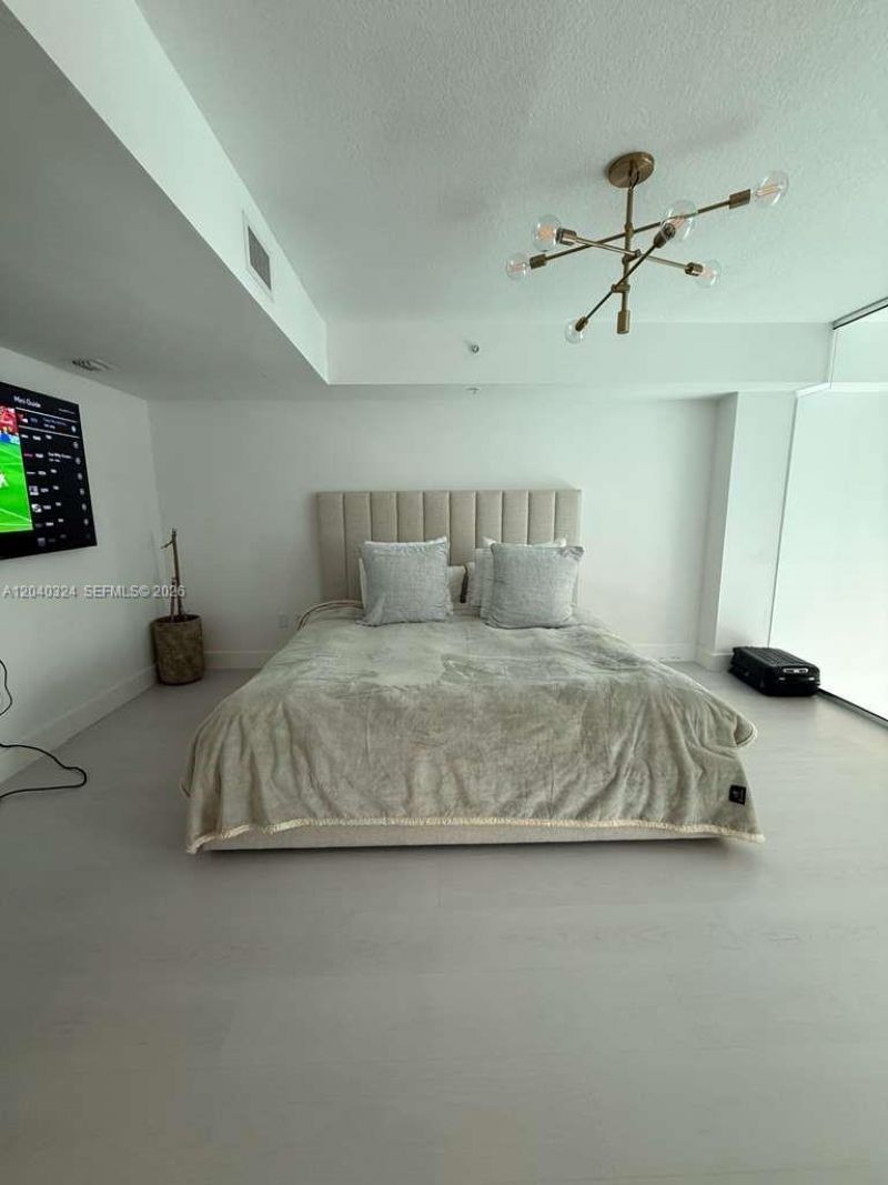 41 SE 5th St , Unit 1708, Miami, FL 33131 Photo