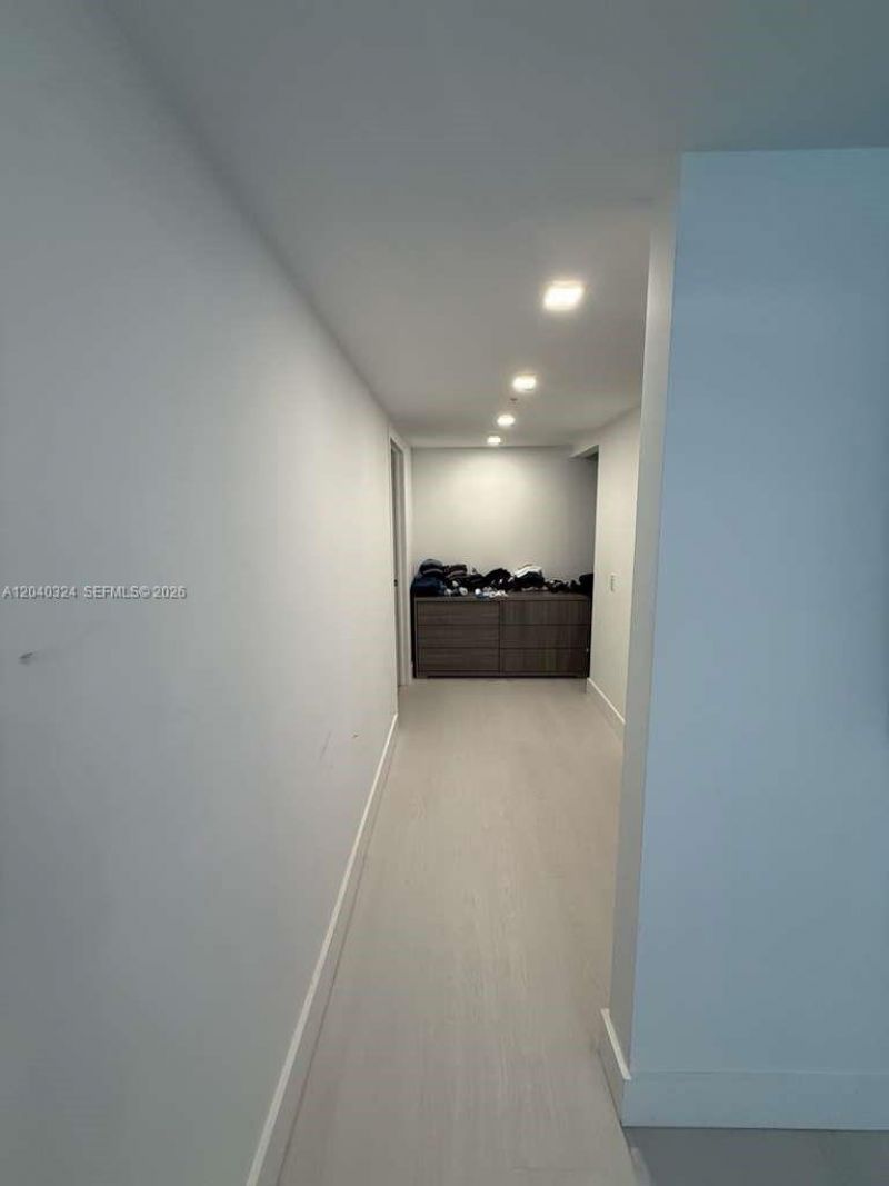 41 SE 5th St , Unit 1708, Miami, FL 33131 Photo