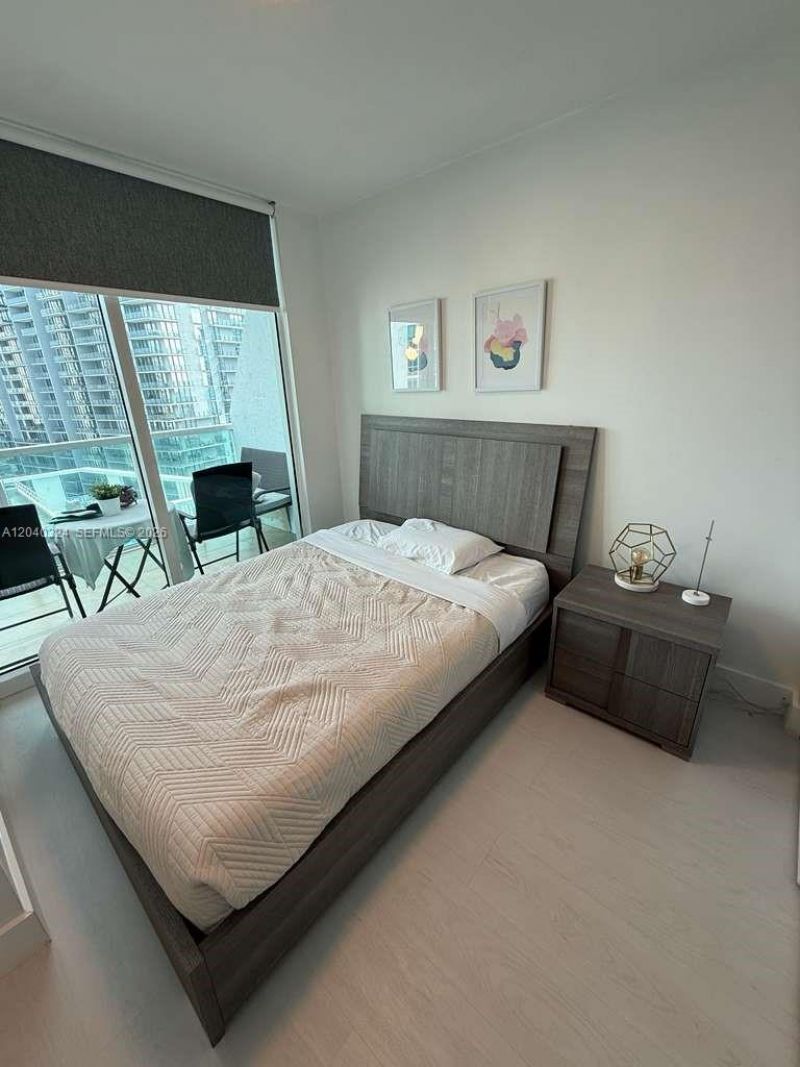 41 SE 5th St , Unit 1708, Miami, FL 33131 Photo