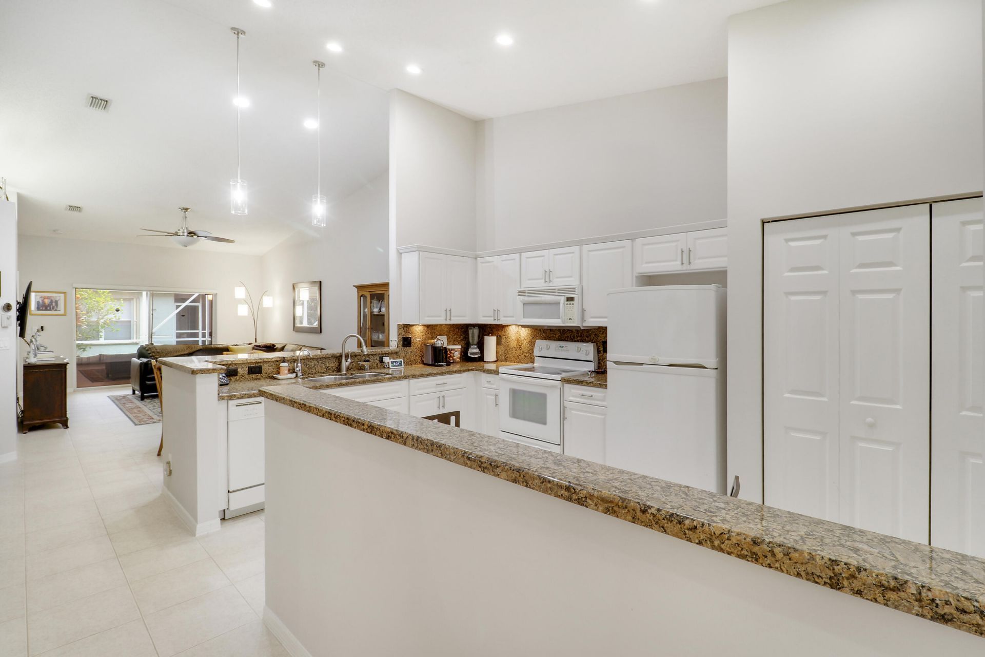 8063 Dolomtian Way, Boynton Beach, FL 33472 Photo