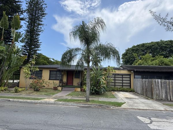 2919 Poinsettia Avenue, West Palm Beach, FL 33407