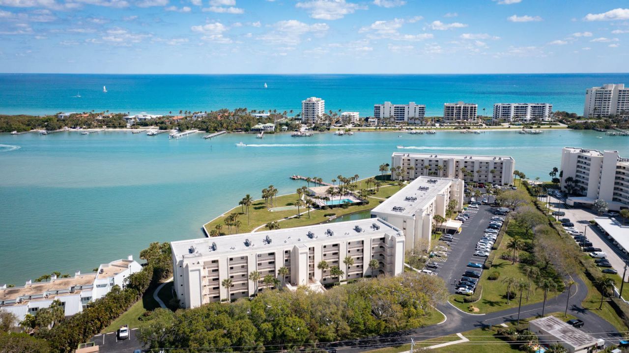 300 Intracoastal Place, Unit 203, Jupiter, FL 33469 Photo