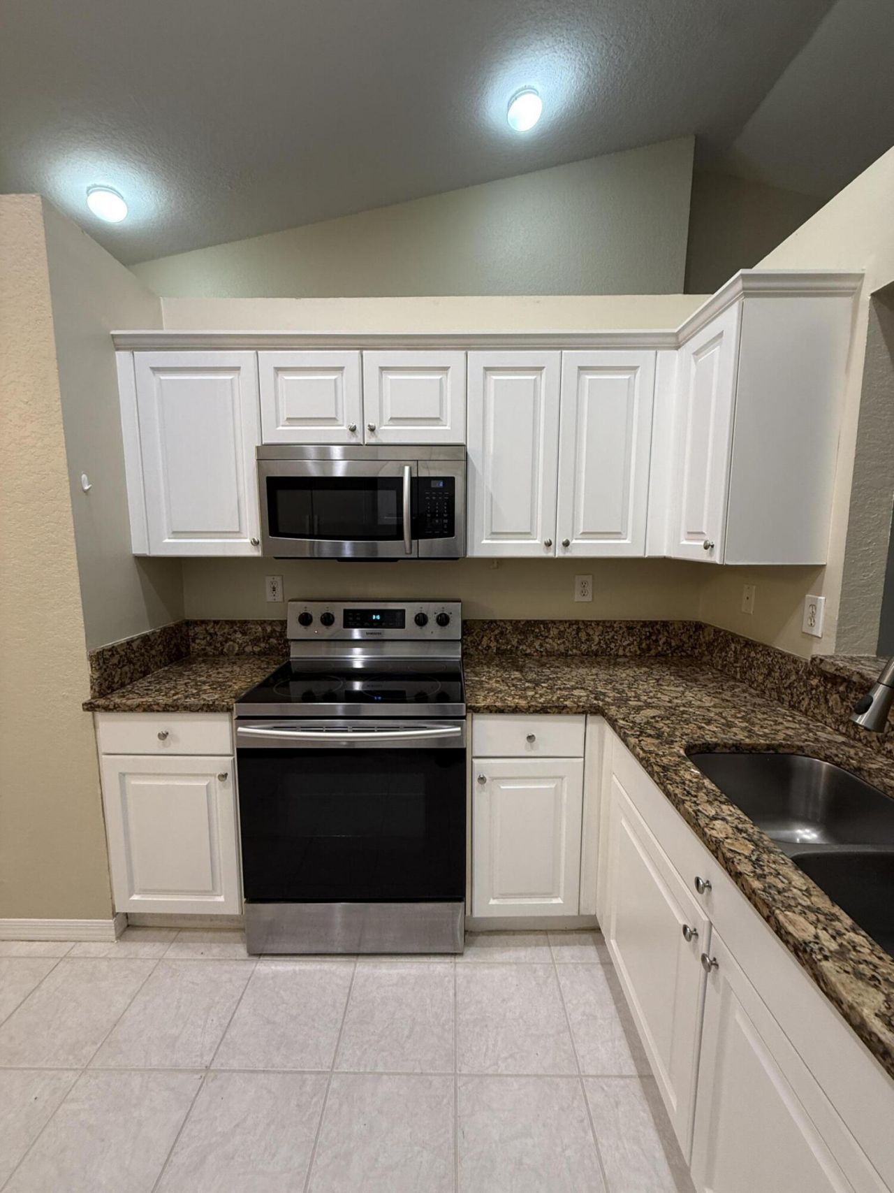 7651 S Aragon Boulevard, Unit 1, Sunrise, FL 33322 Photo