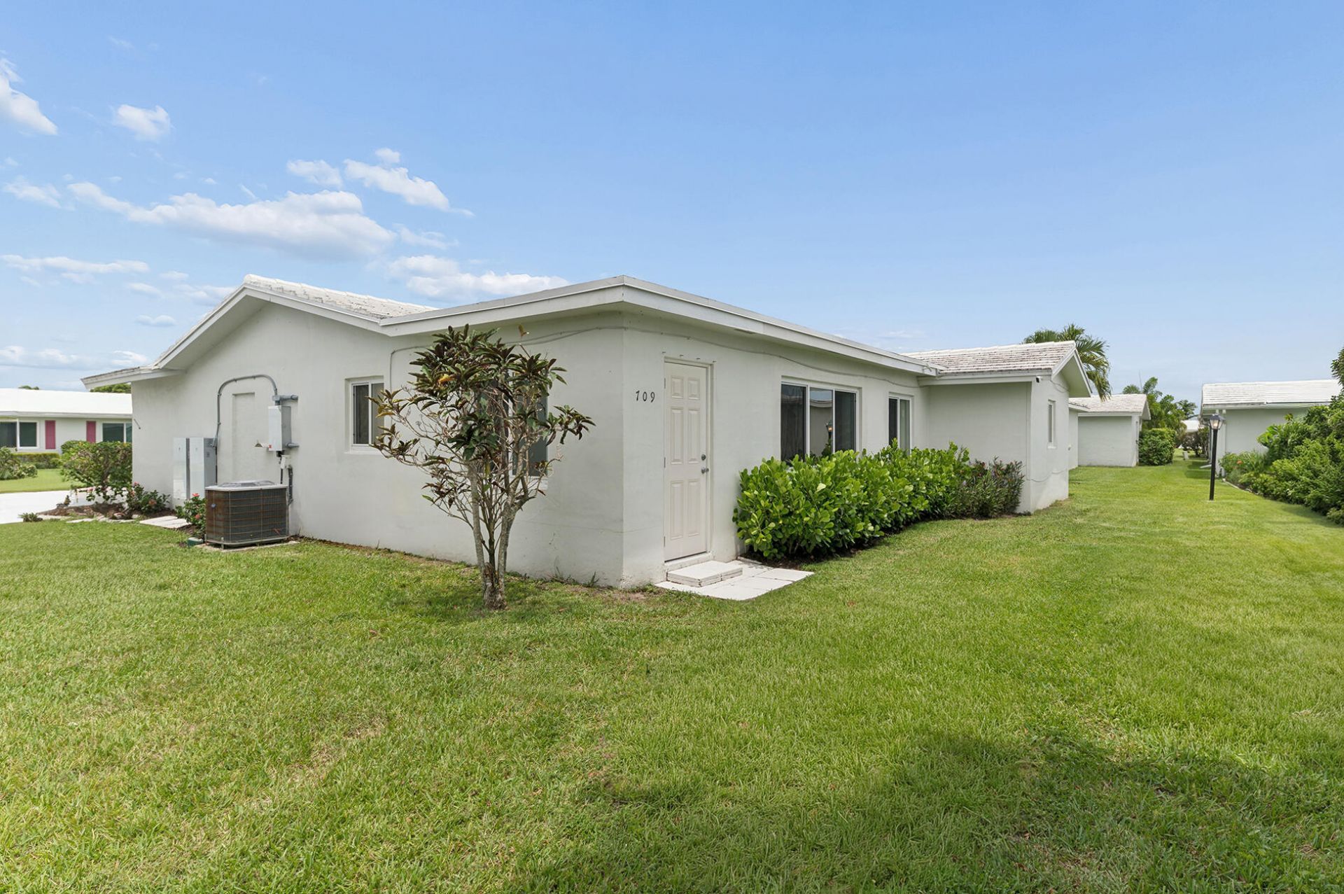 709 SW 15th Street, Boynton Beach, FL 33426 Photo
