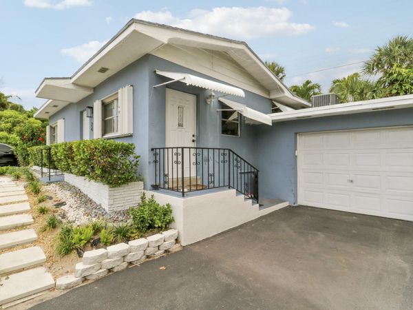 24 Douglas Drive, Ocean Ridge, FL 33435