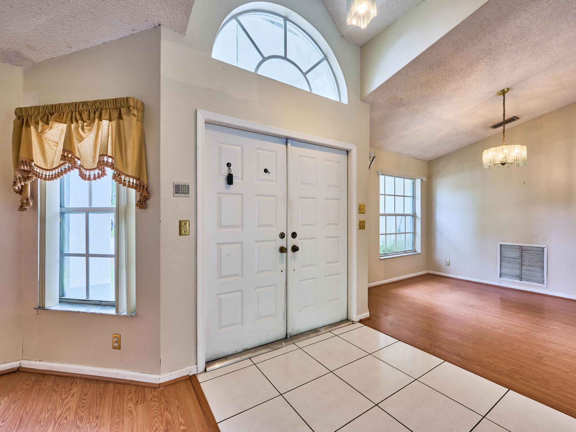 4610 NW 100th Way, Coral Springs, FL 33076 Photo