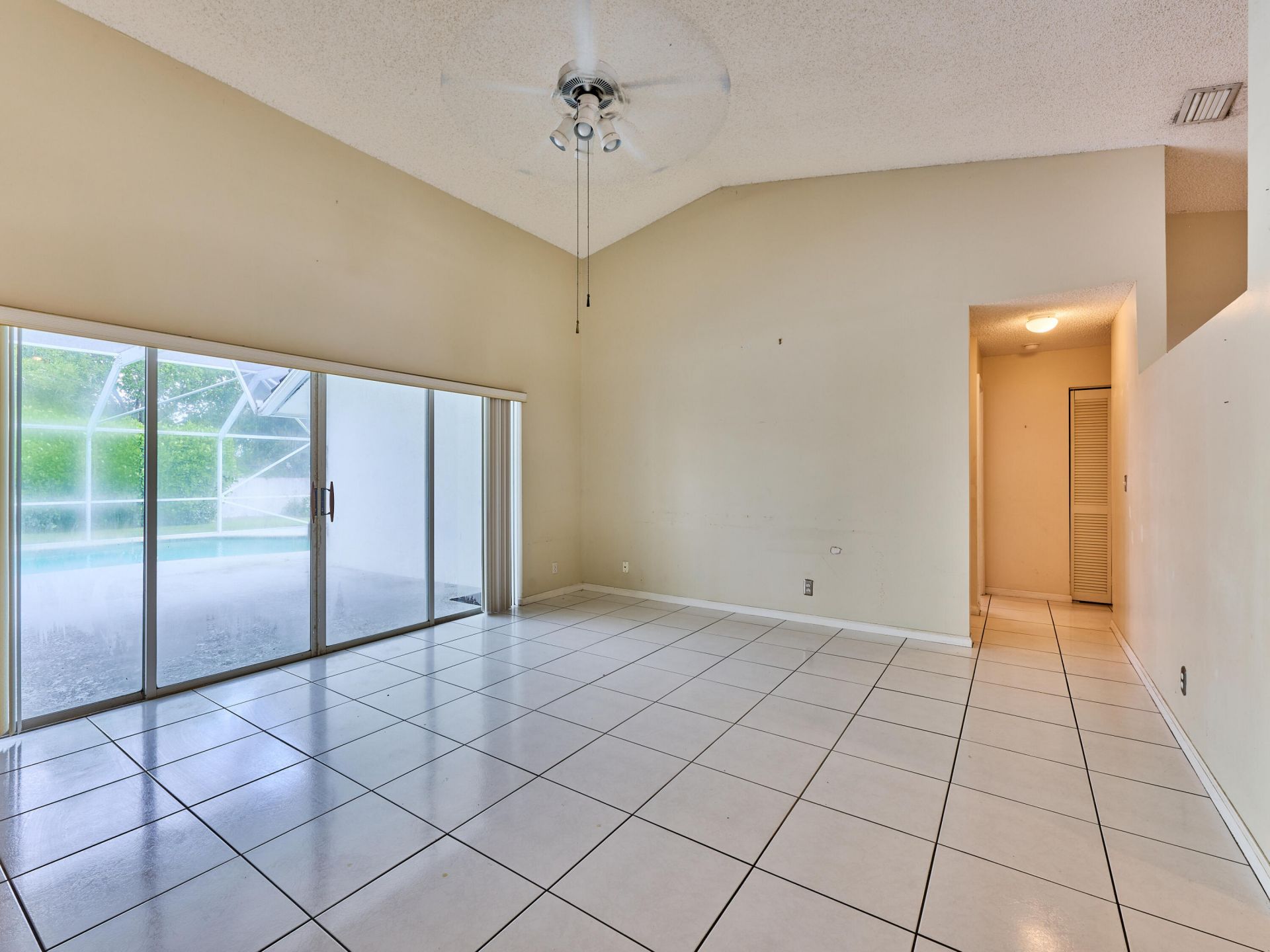 4610 NW 100th Way, Coral Springs, FL 33076 Photo