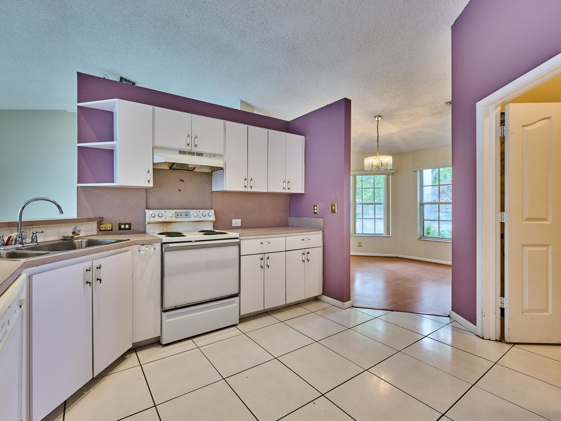 4610 NW 100th Way, Coral Springs, FL 33076 Photo