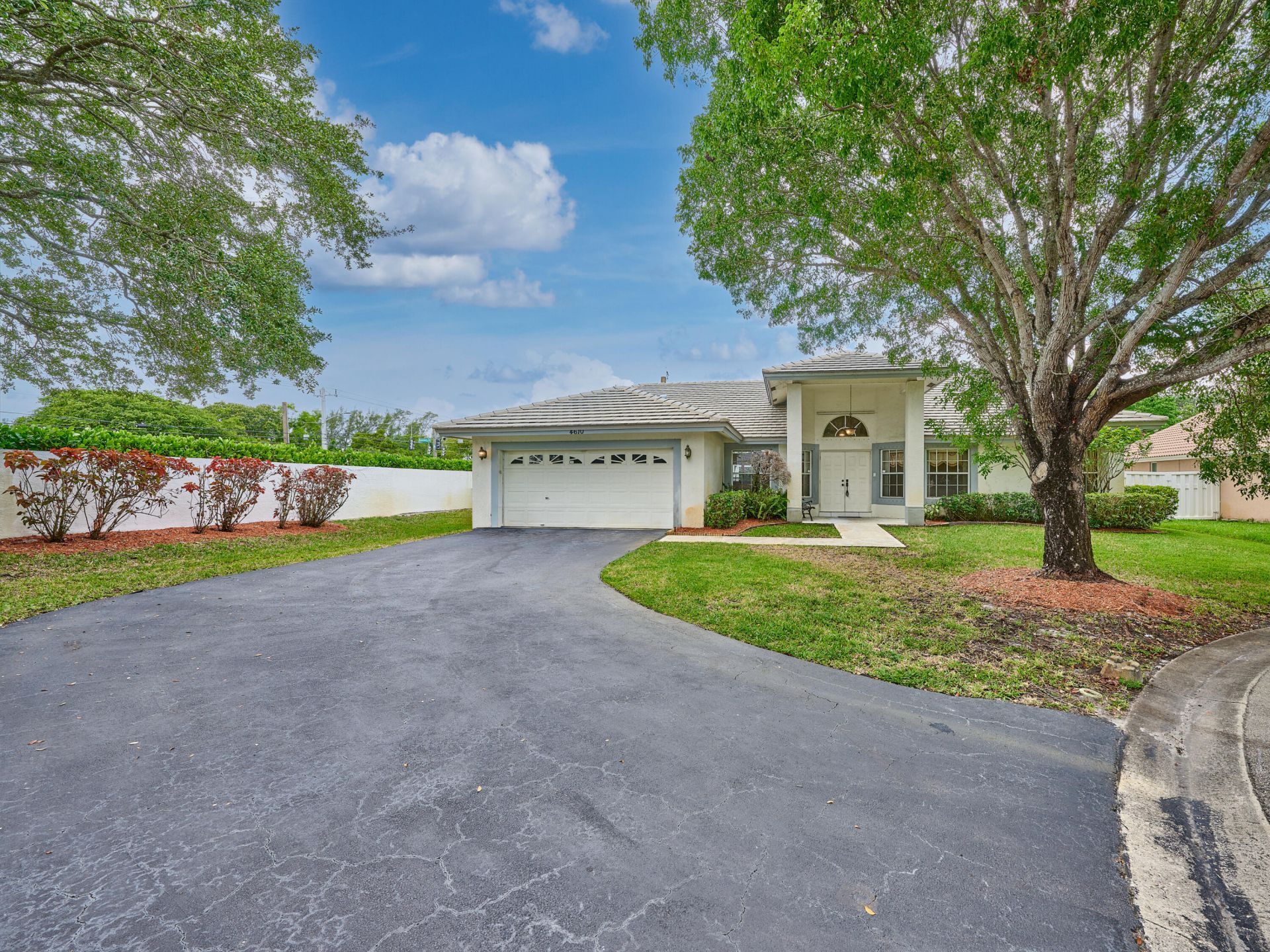 4610 NW 100th Way, Coral Springs, FL 33076 Photo