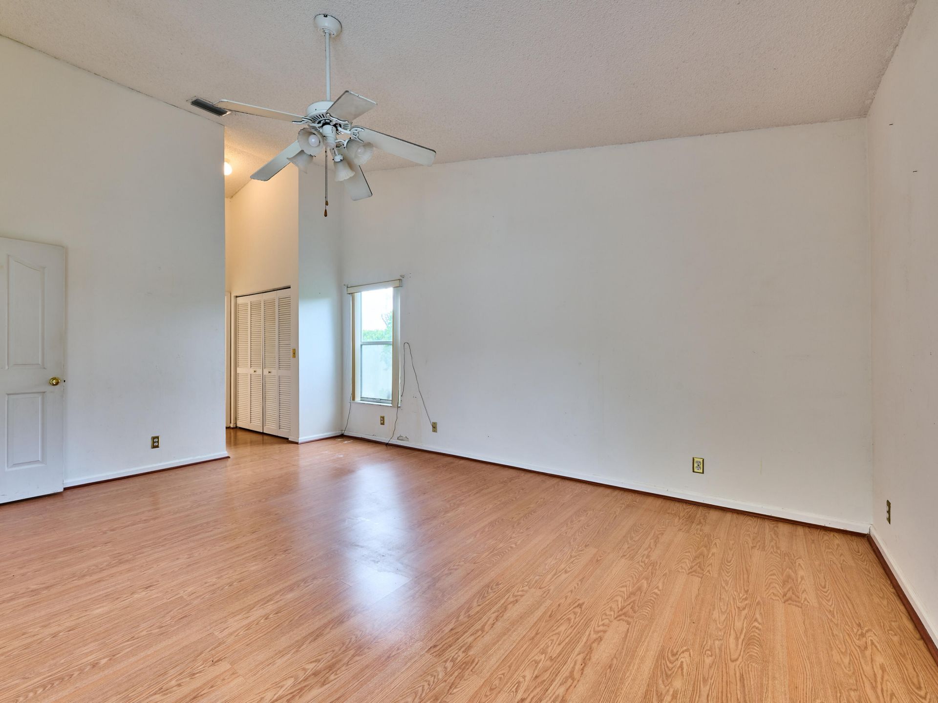 4610 NW 100th Way, Coral Springs, FL 33076 Photo