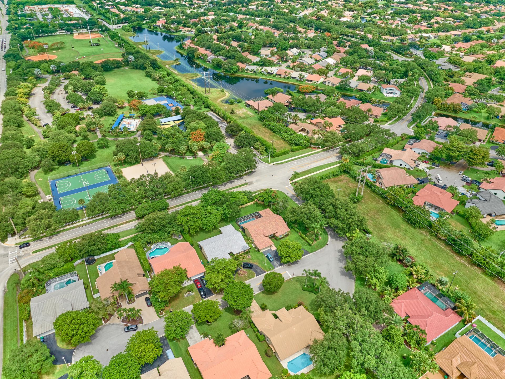 4610 NW 100th Way, Coral Springs, FL 33076 Photo