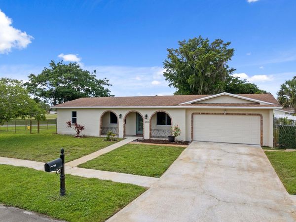4100 NW 7th Street, Coconut Creek, FL 33066
