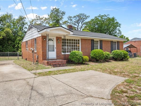 1910 Ireland Drive, Fayetteville, NC 28304