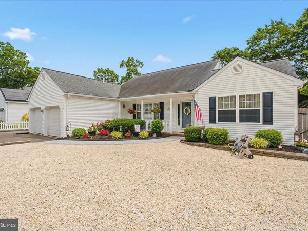 1013 BUCCANEER LANE, MANAHAWKIN, NJ 08050