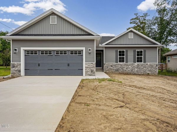 6634 Long Street , Whitehouse, OH 43571