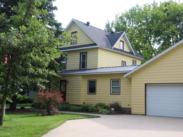 120 3rd Street W, Hector, MN 55342