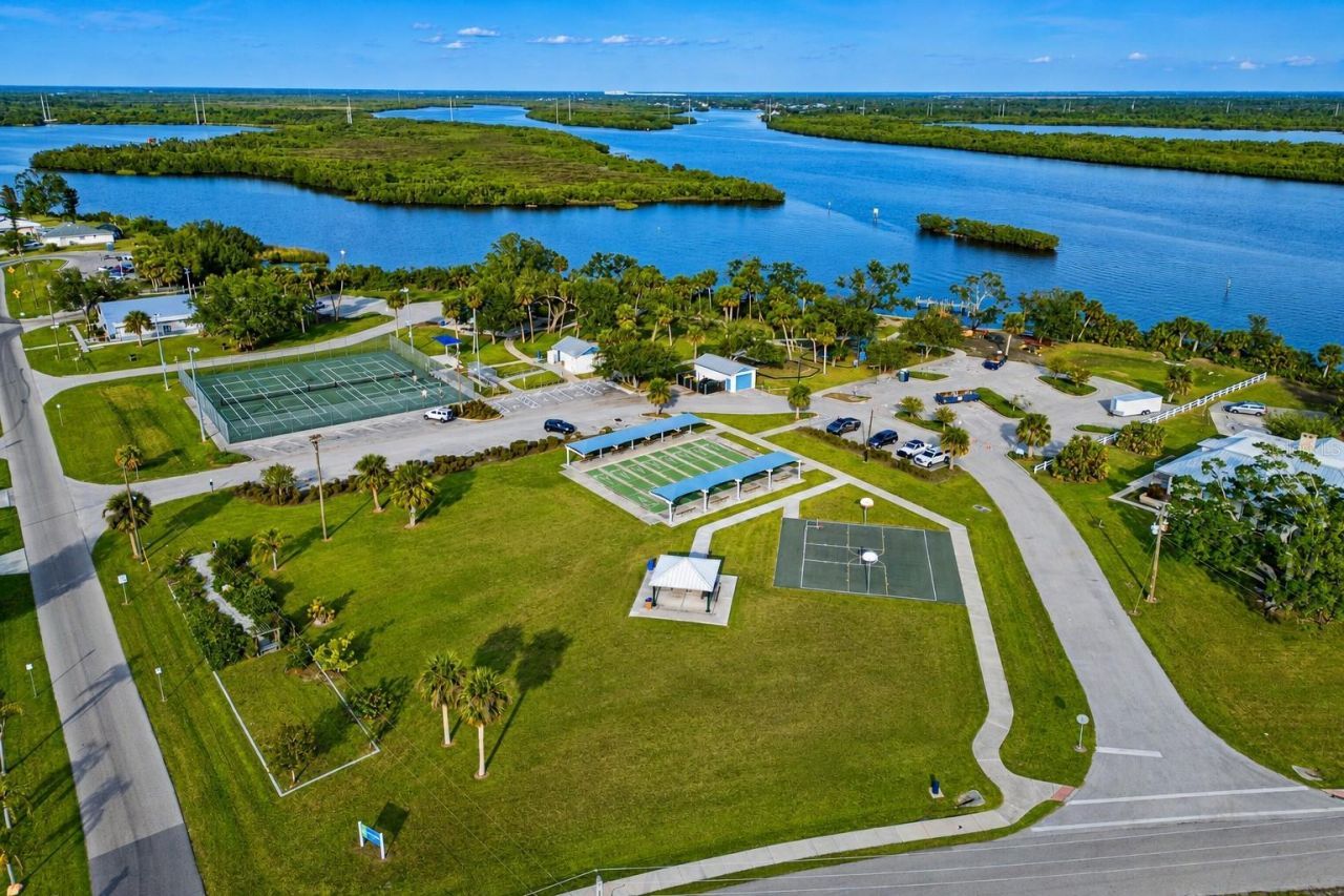 27072 Hillshire Lane, Punta Gorda, FL 33983 Photo