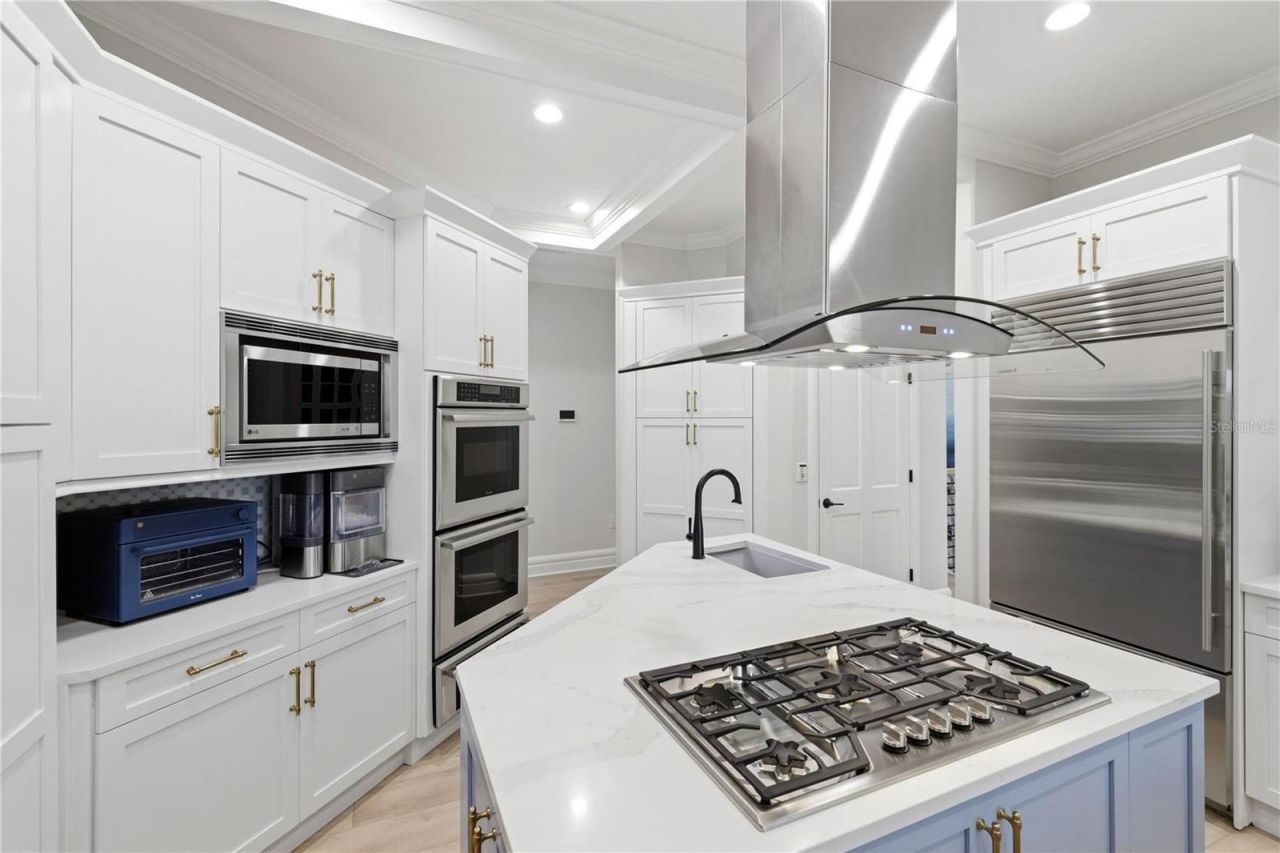 4034 Roberts Point Road, Sarasota, FL 34242 Photo