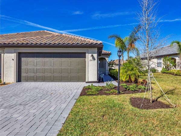 15733 SUNNY DAY DRIVE , BRADENTON, FL 34211