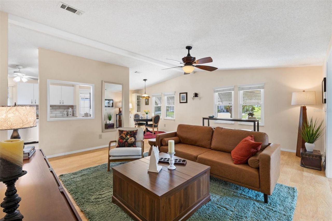 1726 Hilton Head Boulevard, Lady Lake, FL 32159 Photo