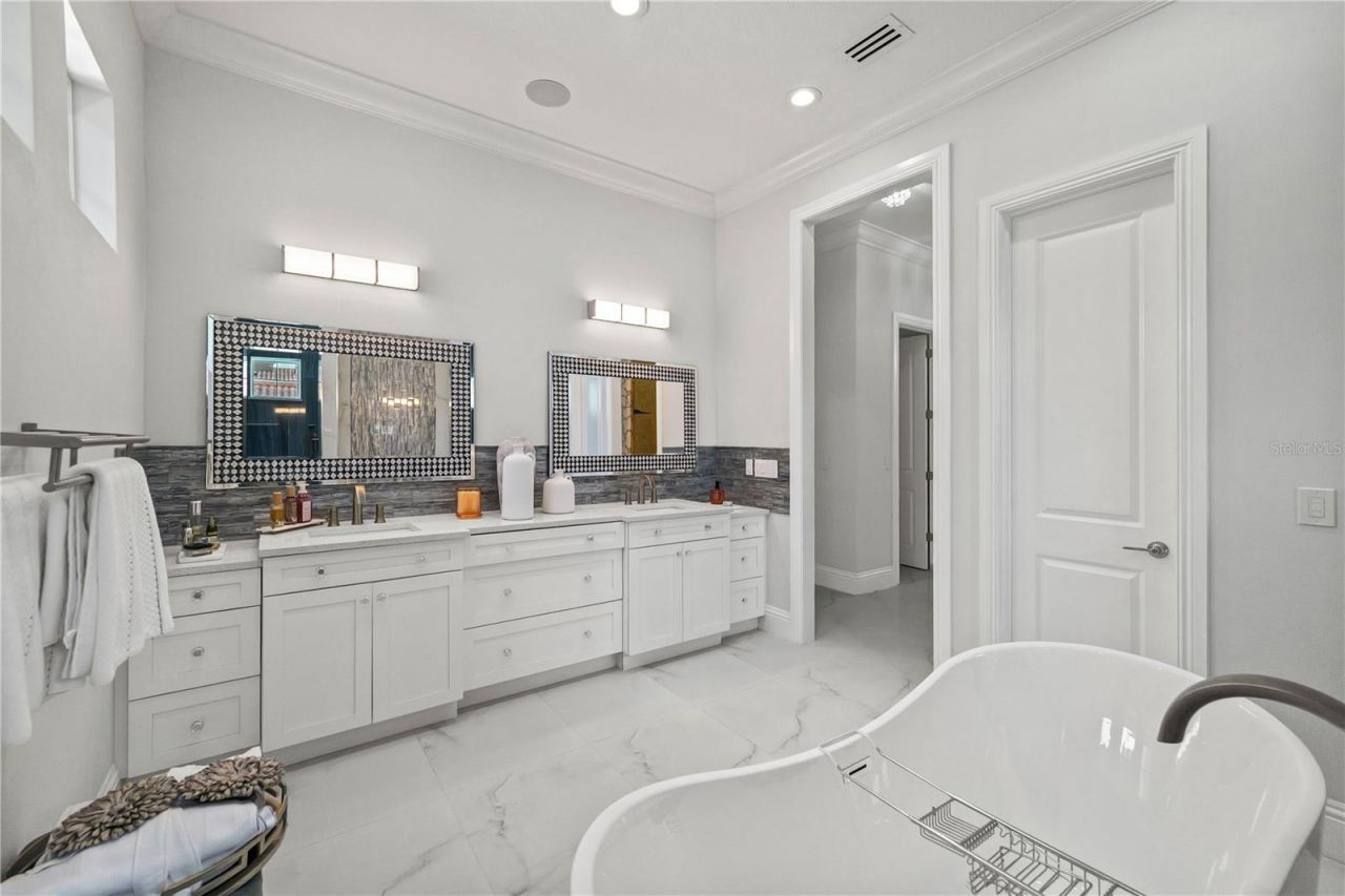 3317 Crenshaw Lake Road, Lutz, FL 33548 Photo