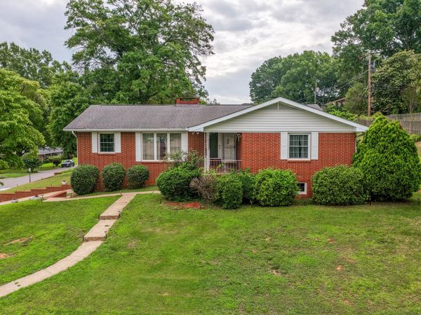 618 Melville Avenue, Chattanooga, TN 37412