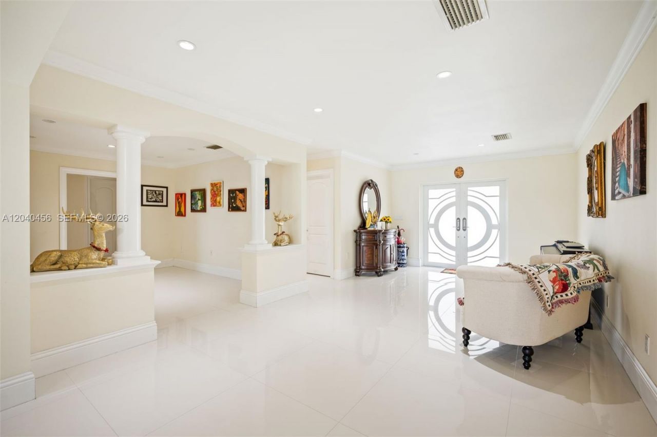 6185 W 10th Ave , Hialeah, FL 33012 Photo