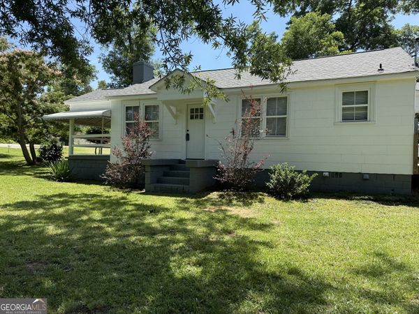 1511 W Poplar Street, Griffin, GA 30224
