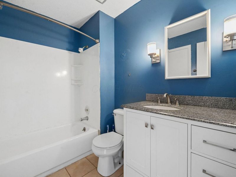 6164 Stornoway Drive S, Unit 6164, Columbus, OH 43213 Photo 19