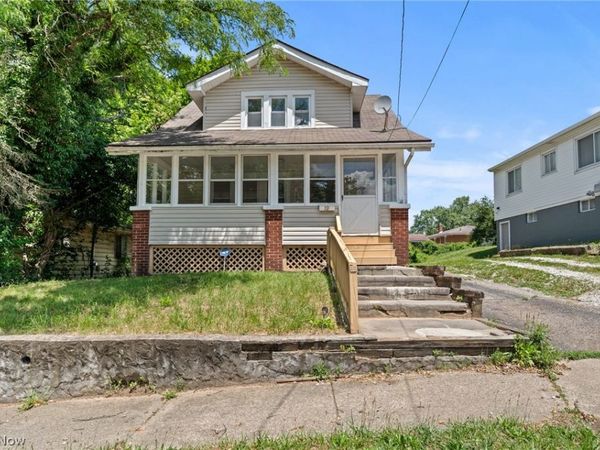39 E Catawba Avenue , Akron, OH 44301