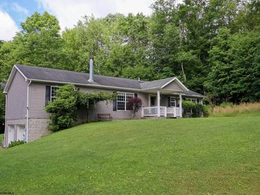 310 Auburn Hills Drive, Bruceton Mills, WV 26525