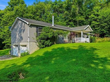 310 Auburn Hills Drive, Bruceton Mills, WV 26525