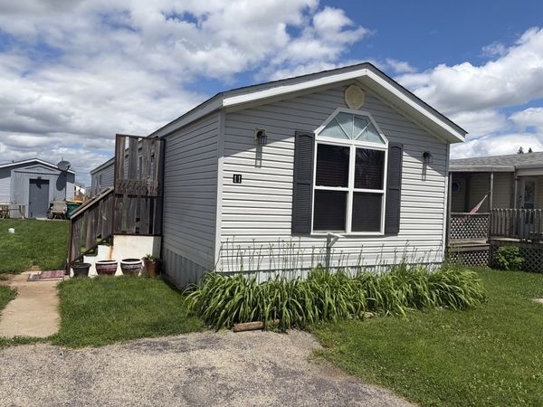 11 Beech Street , Minooka, IL 60447