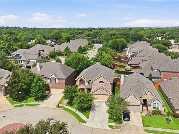 1905 Fountain Meadows Drive, Euless, TX 76039