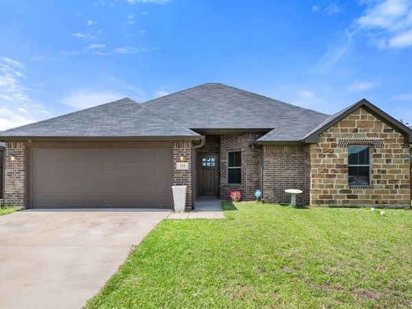 732 Edgewood Avenue, Corsicana, TX 75110