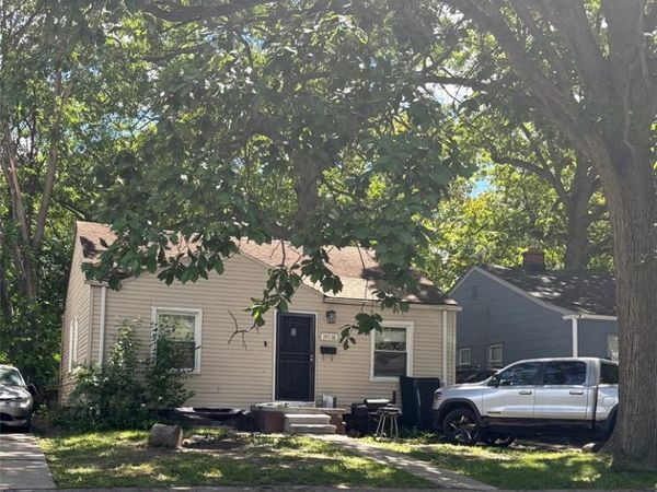 19728 Biltmore Street , Detroit, MI 48235