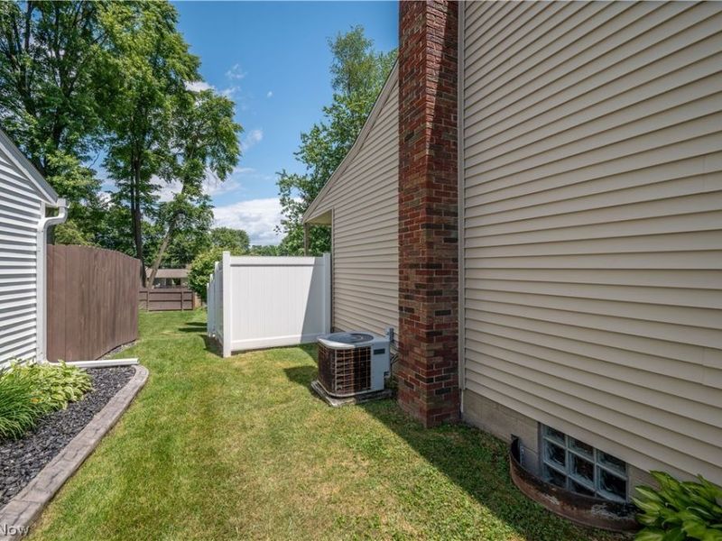 2922 Eldora Drive , Youngstown, OH 44511 Photo 26