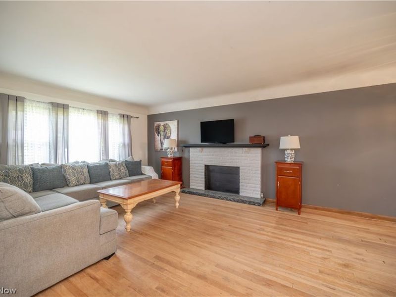 2922 Eldora Drive , Youngstown, OH 44511 Photo 3