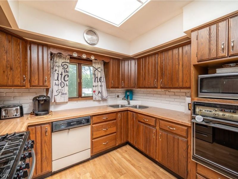 2922 Eldora Drive , Youngstown, OH 44511 Photo 4