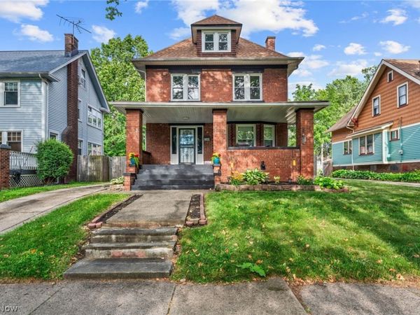 2081 West Boulevard , Cleveland, OH 44102