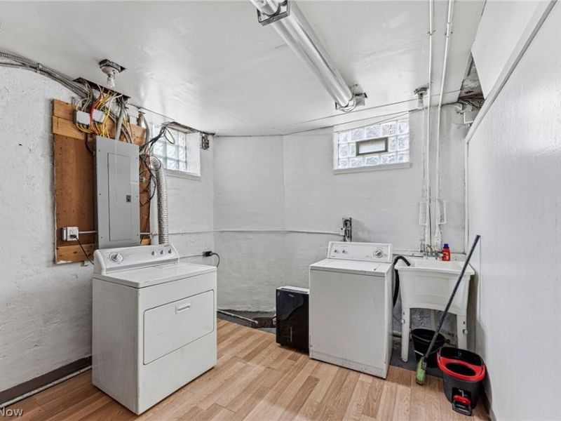 2081 West Boulevard, Cleveland, OH 44102 Photo 19