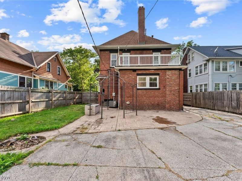 2081 West Boulevard, Cleveland, OH 44102 Photo 42