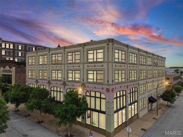 2201 Locust Street, Unit 410, St Louis, MO 63103