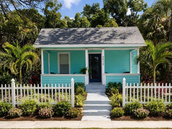 2513 8TH AVENUE W, BRADENTON, FL 34205