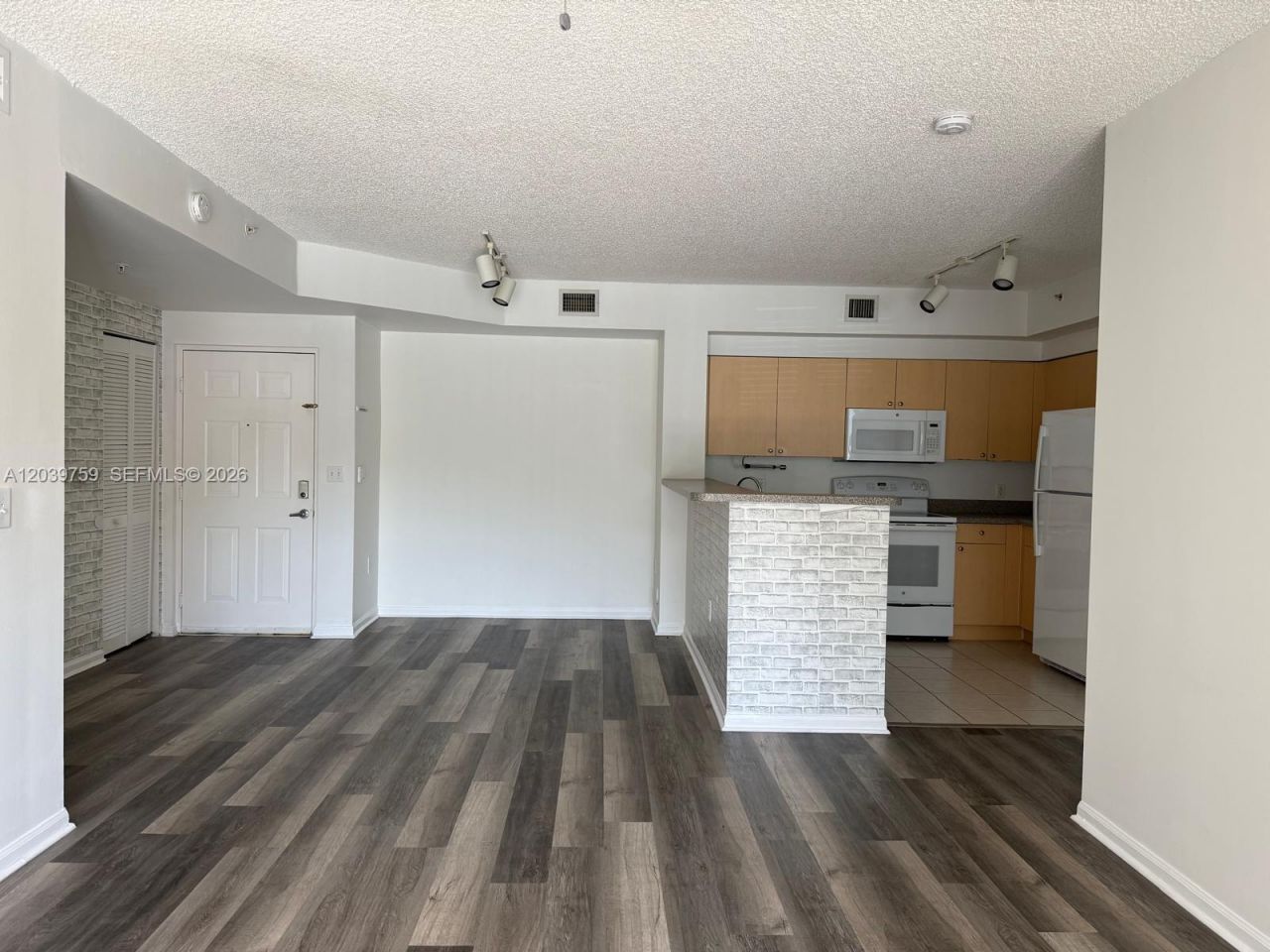 8050 N Nob Hill Rd, Unit 105, Tamarac, FL 33321 Photo