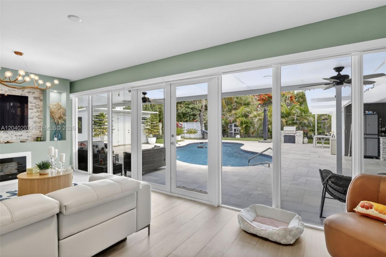 2711 Arthur St , Hollywood, FL 33020 Photo