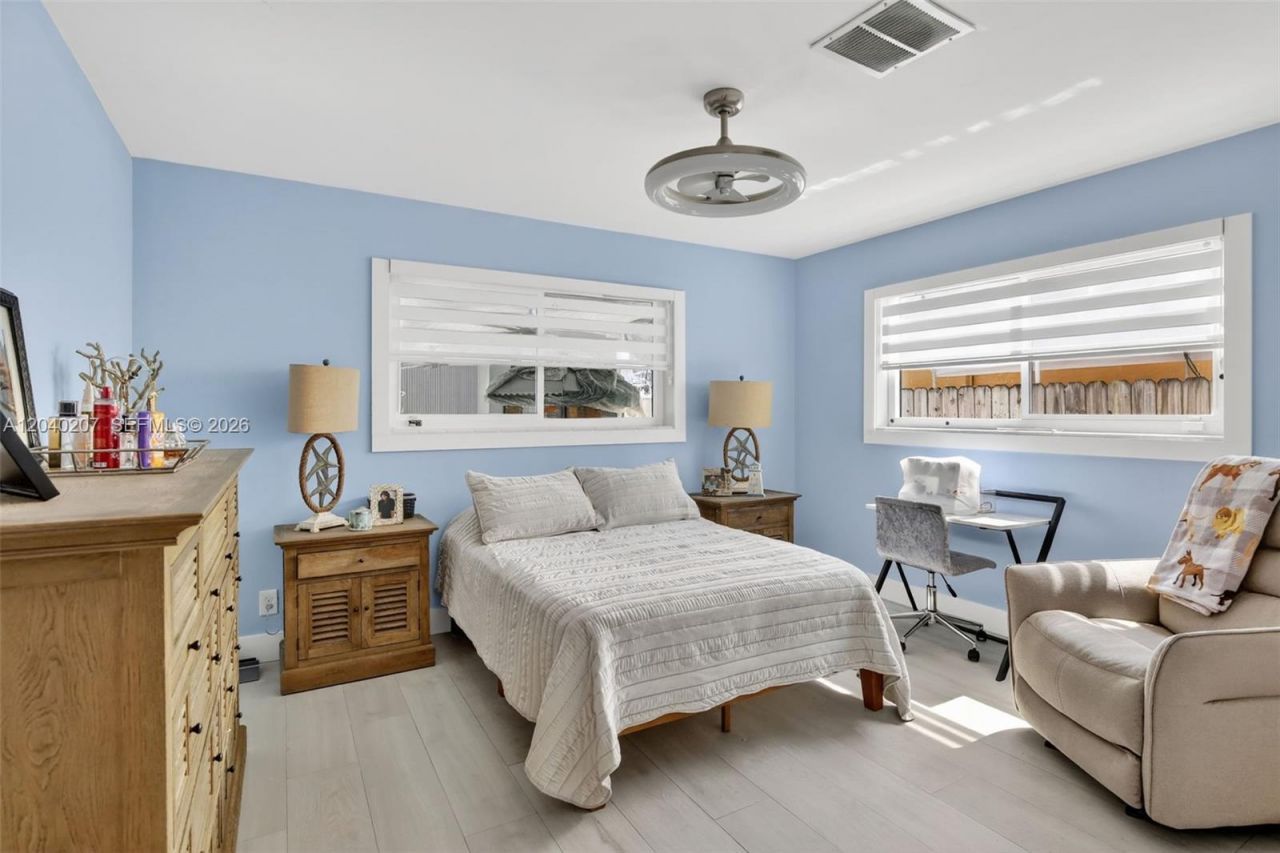 2711 Arthur St , Hollywood, FL 33020 Photo