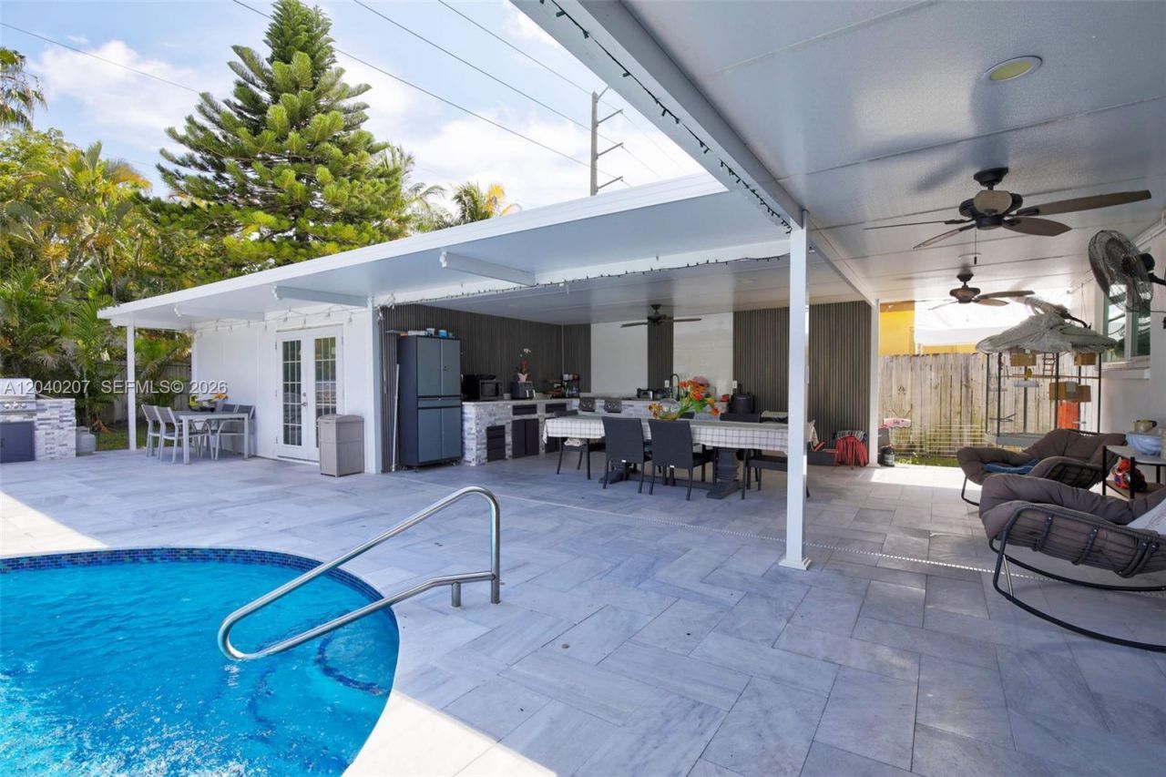 2711 Arthur St , Hollywood, FL 33020 Photo
