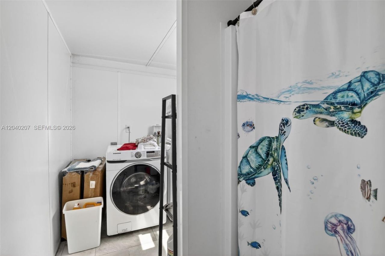2711 Arthur St , Hollywood, FL 33020 Photo