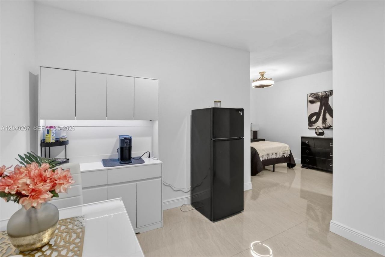 2711 Arthur St , Hollywood, FL 33020 Photo